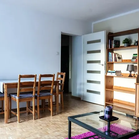 Raven Rynek Apartman *